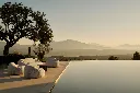 Dolly Ivory setting.webp
